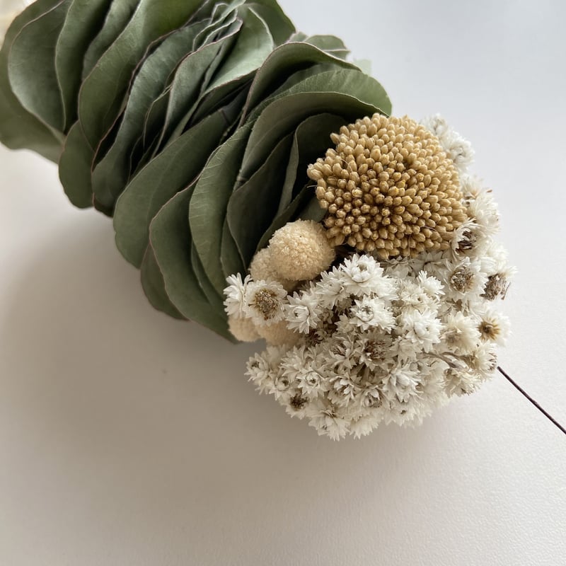 ユーカリミルフィーユの花畑リースティック | e::h