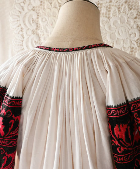 【Seek an nur】Romanian Vintage Traditional Dress
