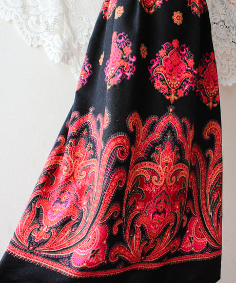 【tiny yearn】1970's Euro Exotic Wool Maxi Skirt