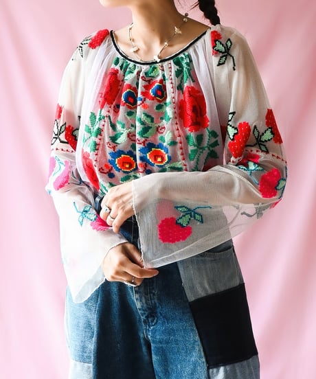 【tiny yearn】Romanian Vintage Embroidered Tulle Blouse