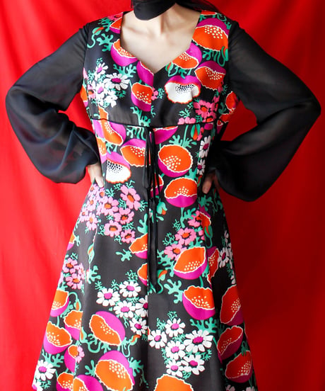 【tiny yearn】1970's German Trevira Floral Dress