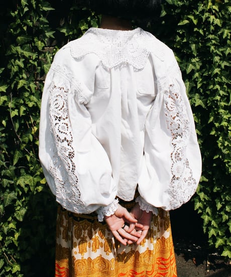 【Seek an nur】Vintage Romanian Cutwork Lace Blouse