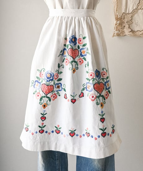 【Seek an nur】Euro Embroidered linen waist apron