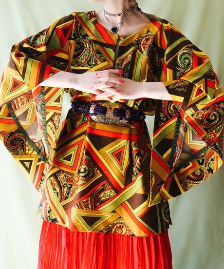 【tiny yearn】1970's Vintage Geometric Over Tops