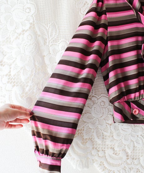 【tiny yearn】Vintage Multi Boarder Scarf Collar Blouse