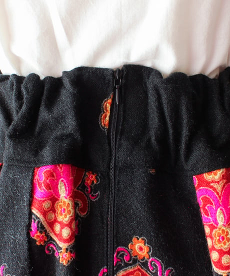 【tiny yearn】1970's Euro Exotic Wool Maxi Skirt