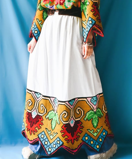 【tiny yearn】Romanian Vintage Embroidered Dress