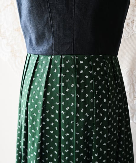 【Seek an nur】Tyrolean Black Floral Dirndl Dress