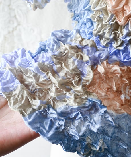 【tiny yearn】Euro Floral Popcorn Tops
