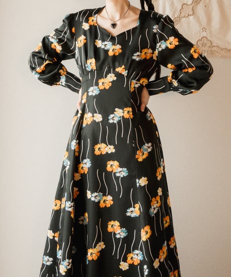 【tiny yearn】1970's euro floral maxi dress