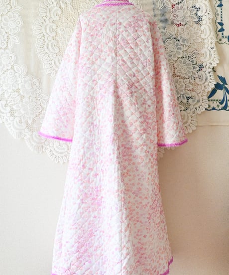 【tiny yearn】Vintage Euro Quilted Night Gown