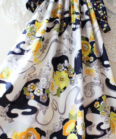 【tiny yearn】1970's Vintage Floral Maxi Dress