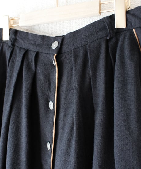 【Seek an nur】Euro Black Button Down Skirt