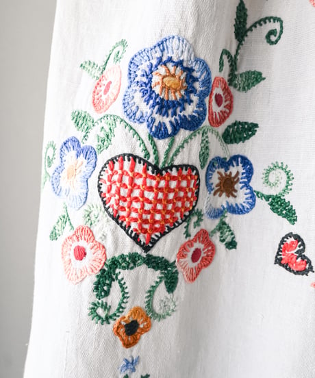 【Seek an nur】Euro Embroidered linen waist apron