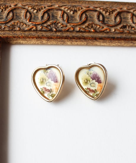 〈Accessory〉Vintage Floral Heart Pierce