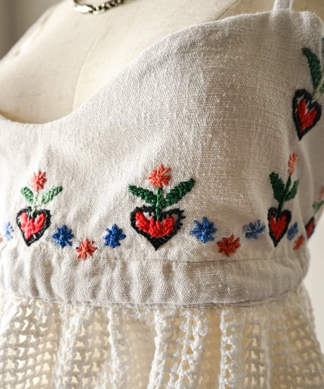 【Seek an nur】Vintage embroidered crochet cami