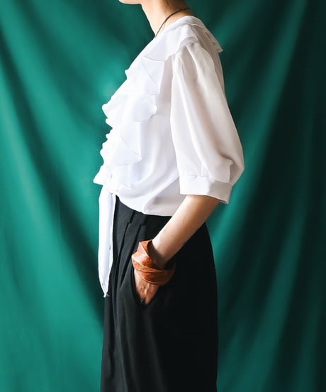 【Seek an nur】Euro Frill White Tie Blouse