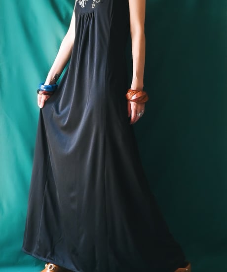 【Seek an nur】German Black Maxi Dress