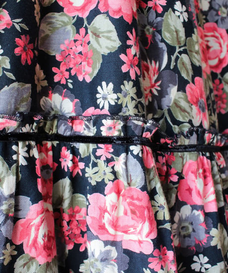 【Seek an nur】German Floral Tiered Maxi Skirt