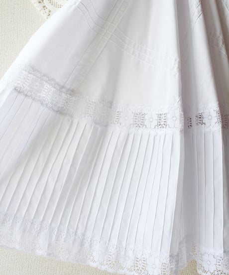 【Seek an nur】Shoulder Wrap Lace Flare Dress