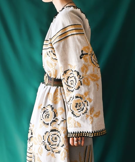 【Seek an nur】Romanian Vintage Embroidered Dress