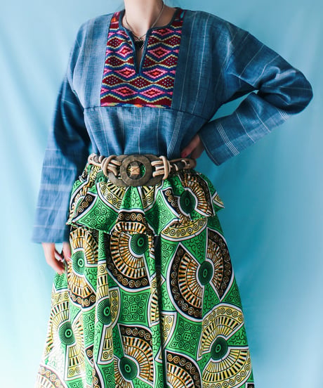 【tiny yearn】Vintage Guatemala Embroidered Denim Tops
