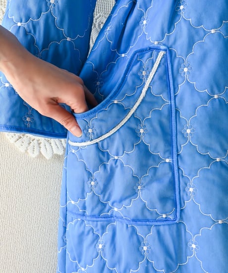 【tiny yearn】Vintage German Quilted Night Gown