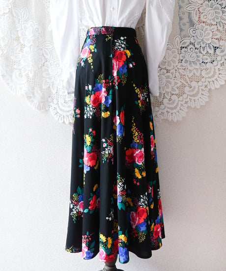 【tiny yearn】1970's Euro Floral Maxi Skirt