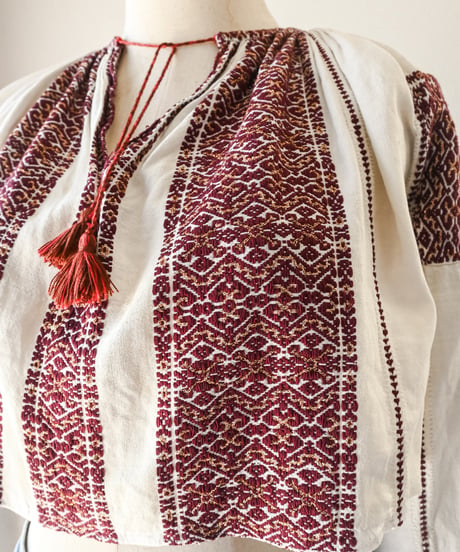 【Seek an nur】Vintage romanian traditional blouse