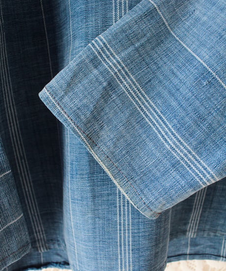 【tiny yearn】Vintage Guatemala Embroidered Denim Tops