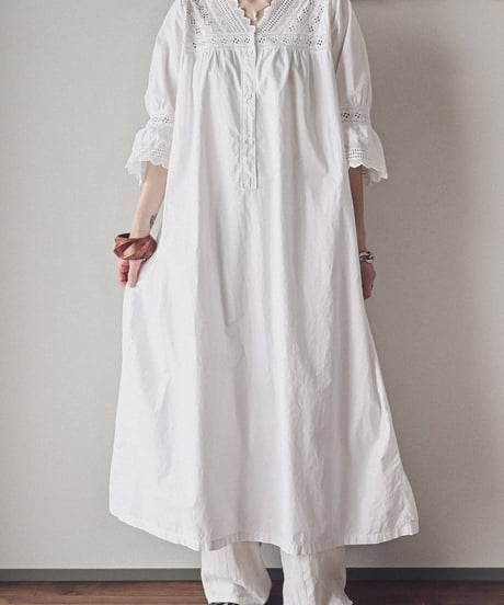 【Seek an nur】1890-10's antique night gown dress