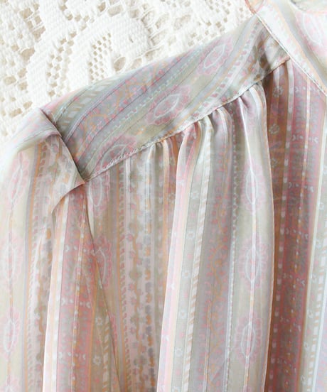 【tiny yearn】Frill Design Mulch Stripe Sheer Blouse