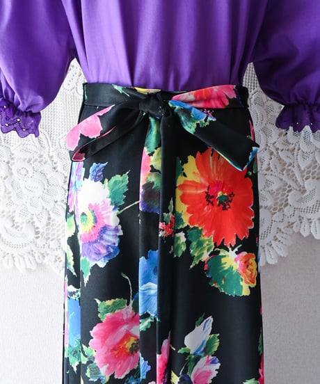 【tiny yearn】1970's Euro Floral Wrap Maxi Skirt