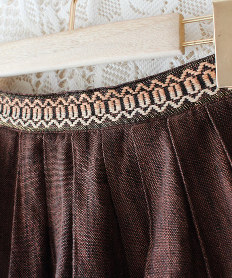 【Seek an nur】1970's Vintage Embroidered Flare Skirt