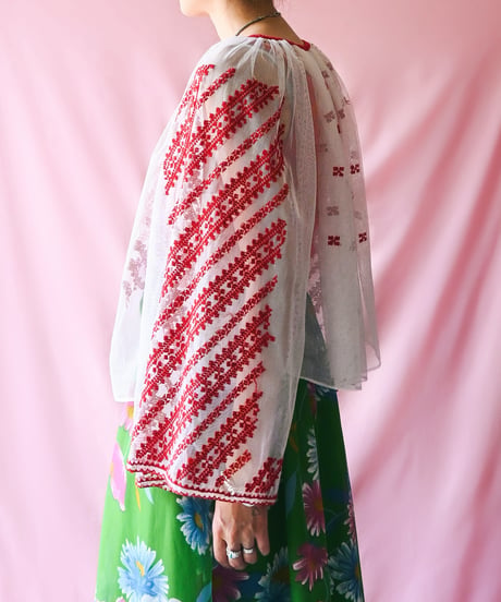 【tiny yearn】Romanian Vintage Embroidered Tulle Blouse