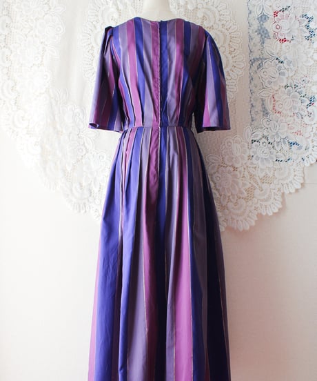 【tiny yearn】German Metallic Stripe Pleated Maxi Dress