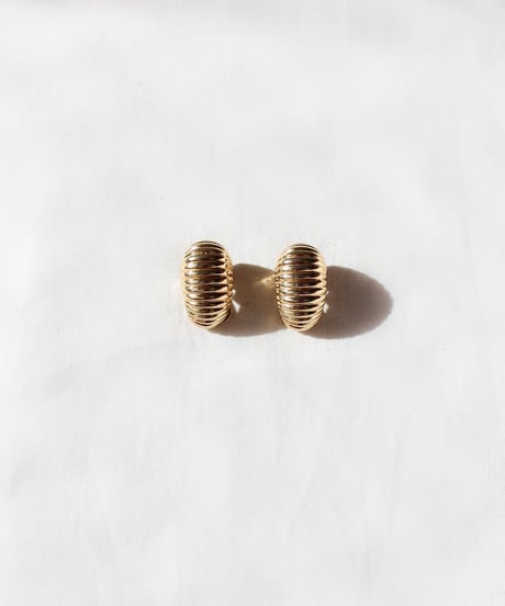 〈Accessory〉Vintage Gold Line Earring