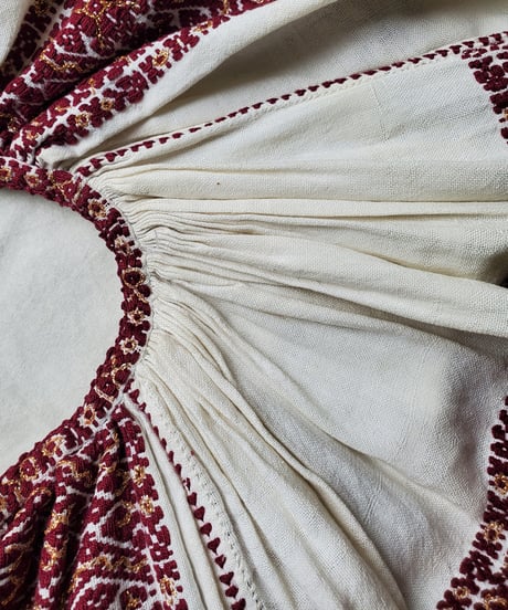 【Seek an nur】Vintage romanian traditional blouse