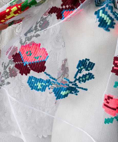 【tiny yearn】Romanian Vintage Embroidered Tulle Blouse