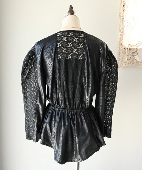 【Seek an nur】Euro black lace peplum blouse