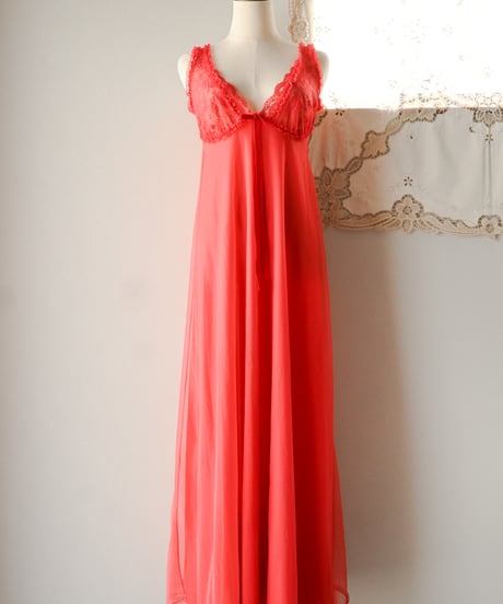 【Seek an nur】1970‘s Euro sheer night gown