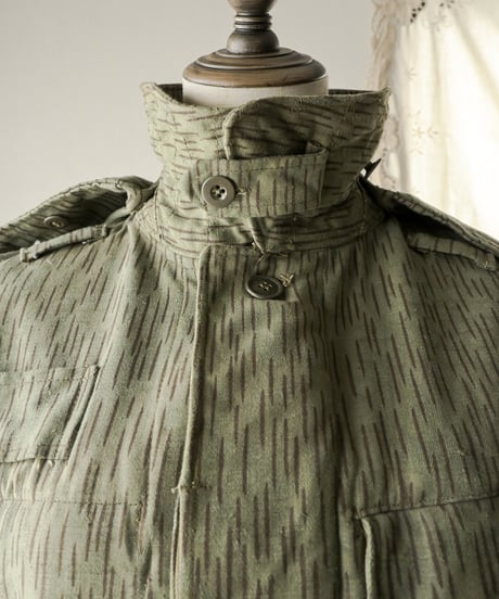 【Seek an nur】Czech army raindrop camo field cutoff vest
