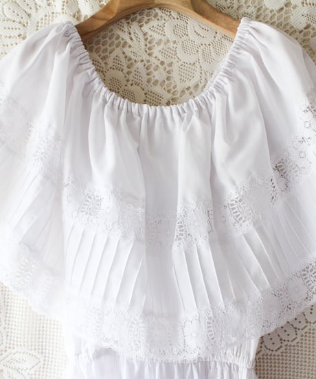【Seek an nur】Shoulder Wrap Lace Flare Dress