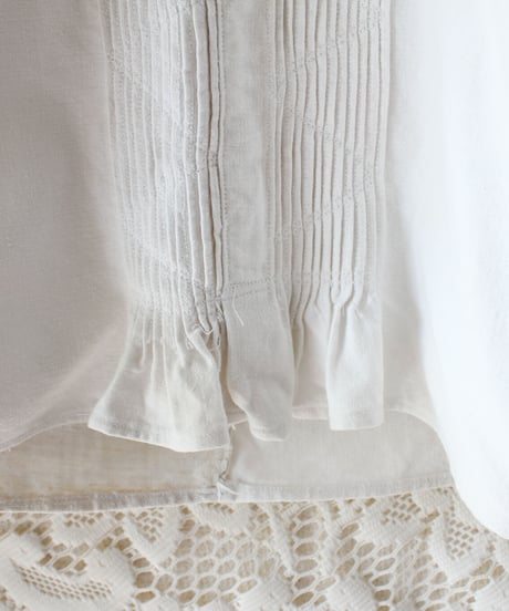 【Seek an nur】Vintage Romanian Cutwork Lace Blouse