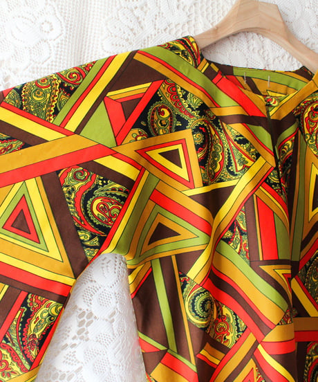 【tiny yearn】1970's Vintage Geometric Over Tops