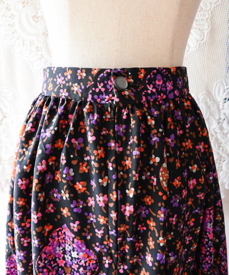 【tiny yearn】1970's Euro Floral Maxi Skirt