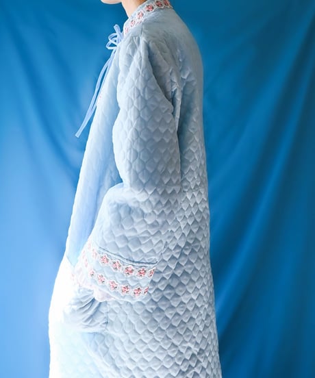 【tiny yearn】Vintage Euro Quilted Night Gown