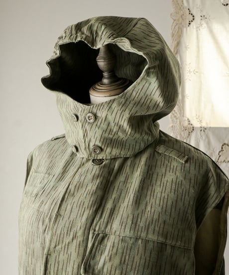 【Seek an nur】Czech army raindrop camo field cutoff vest