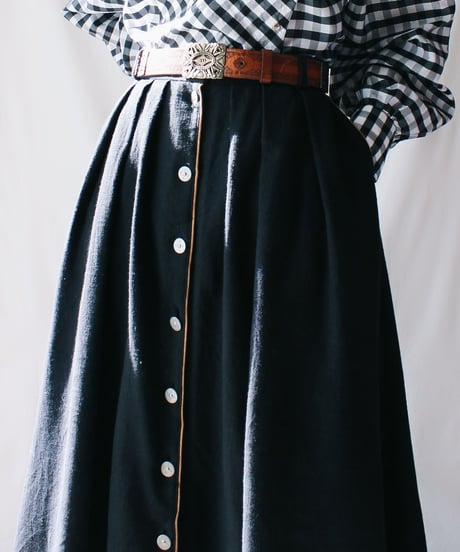 【Seek an nur】Euro Black Button Down Skirt