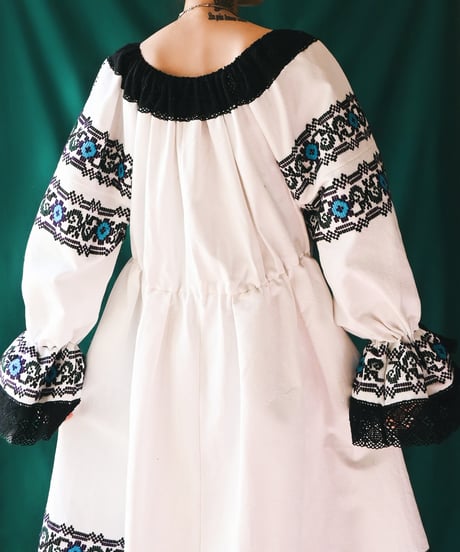 【Seek an nur】Romanian Vintage Embroidered Dress